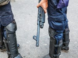web-police-on-duty-gun-shotgun-dhaka-tribune-20-05-2018-1526842016189-1548828695128