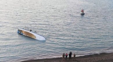 Migrant boat sinks off at Van Lake