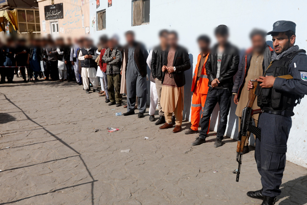 আফগানিস্তানে নিরাপত্তা বাহিনীর অভিযানে ৮৫ তালেবান নিহত