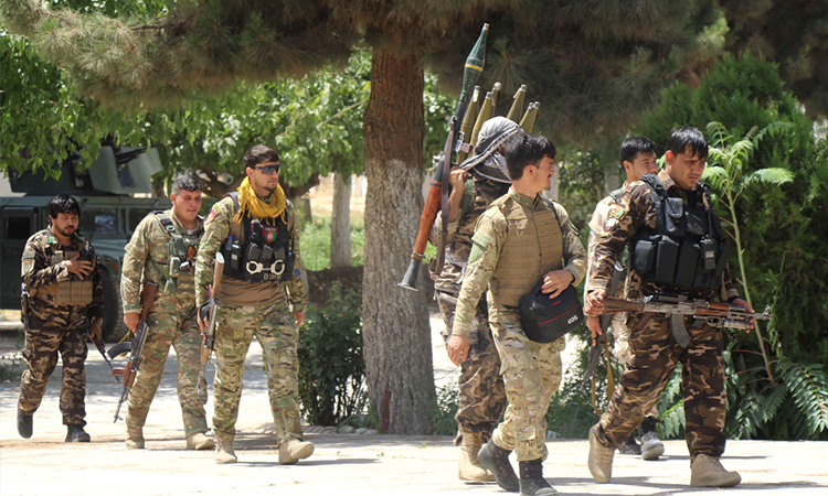 তালেবানদের ভয়ে তাজিকিস্তানে পালাচ্ছে আফগান সেনারা