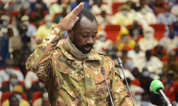 ঈদের নামাজ পড়তে গিয়ে হামলার শিকার মালির প্রেসিডেন্ট