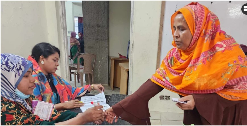 ভোট গ্রহণ শেষ, অপেক্ষা গণনার