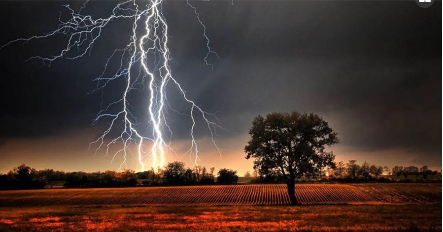৩৮ দিনে বজ্রপাতে ৩৫ কৃষকসহ ৭৪ জনের মৃত্যু