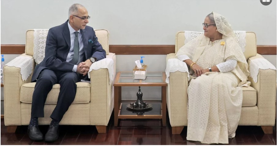 প্রধানমন্ত্রীর সঙ্গে বৈঠক করলেন ভারতের পররাষ্ট্রসচিব