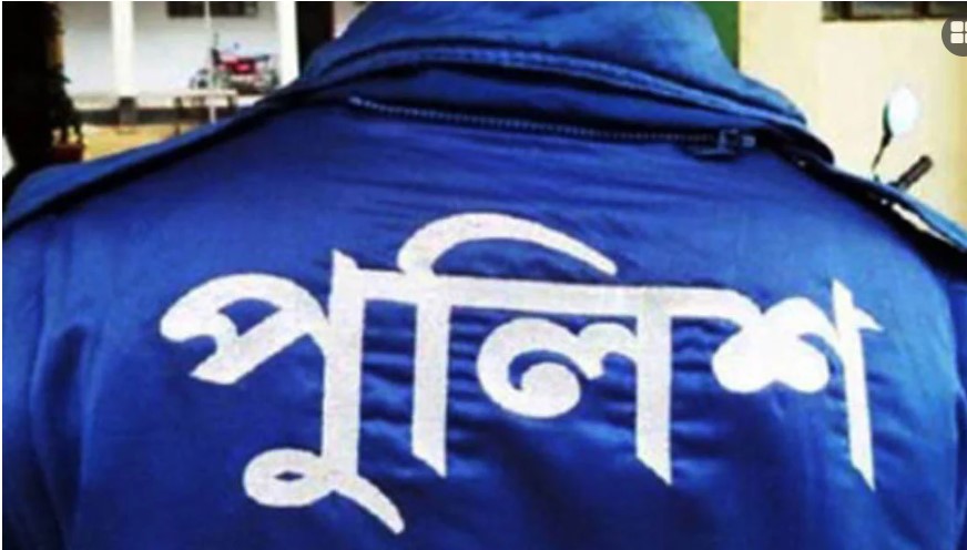 রিকশাচালককে পিটিয়ে দুই পা ভেঙে দেওয়ার অভিযোগ পুলিশের বিরুদ্ধে