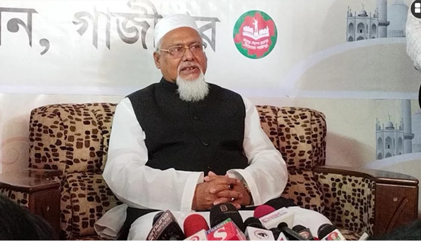 নিজ এলাকায় মোবাইল খোয়ালেন মন্ত্রী