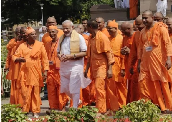 মমতার মন্তব্যে কেন ক্ষুব্ধ পশ্চিমবঙ্গের সাধু-সন্তদের একাংশ