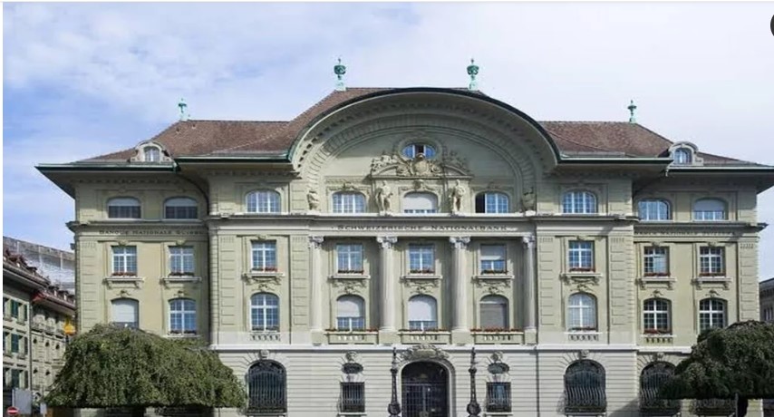 সুইস ব্যাংক থেকে নজিরবিহীন গতিতে টাকা তুলছে বাংলাদেশিরা