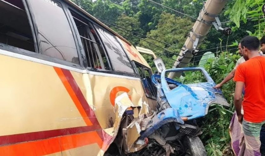 ভাঙ্গায় সড়ক দুর্ঘটনায় নিহত ২, আহত ১০