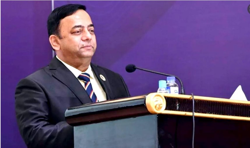 বেরিয়ে আসছে বেনজীরের ‘থলের বিড়াল’, মুখে কুলুপ দুদকের