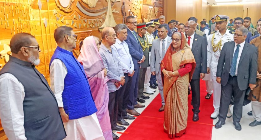 চীনের উদ্দেশে ঢাকা ছেড়েছেন প্রধানমন্ত্রী