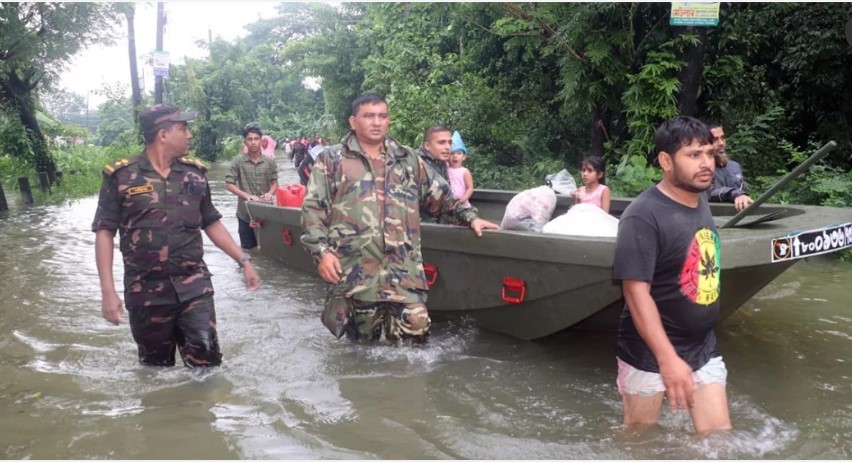 বন্যার্তদের সহযোগিতায় একদিনের বেতন দিলো সেনাবাহিনী