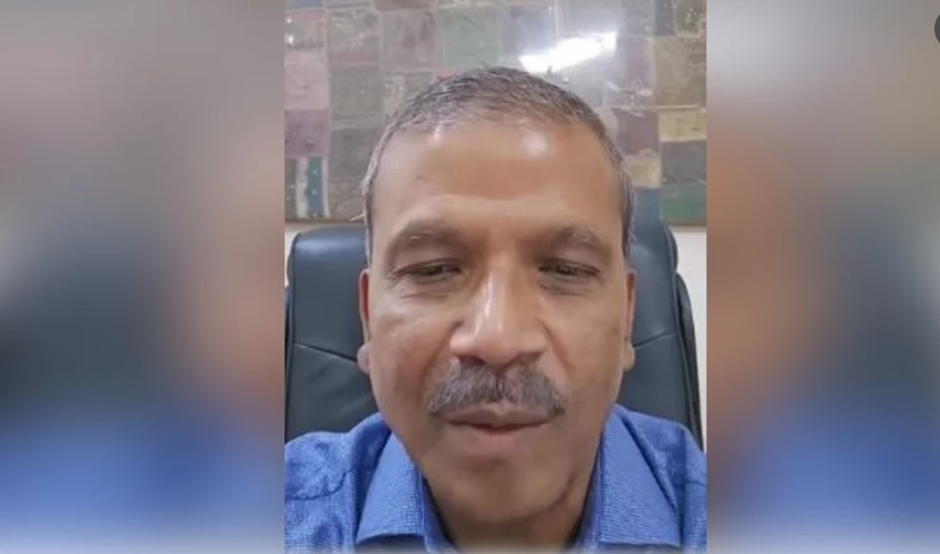 বিদেশে চলে যাওয়ার খবর গুজব: আসিফ নজরুল