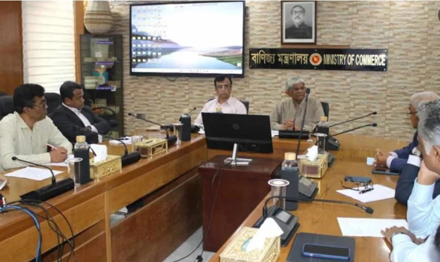 দেশের রিজার্ভ বাড়ছে, ঘুরে দাঁড়াচ্ছে অর্থনীতি: বাণিজ্য উপদেষ্টা