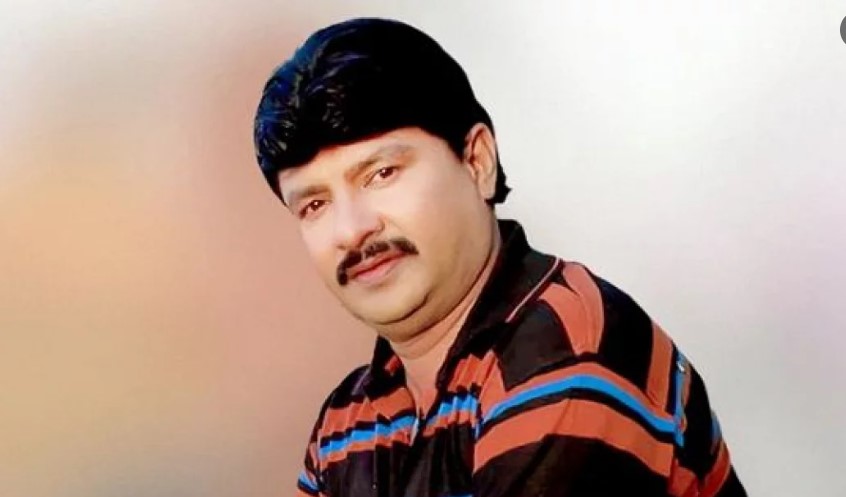 দাহ না করে মরদেহ দাফন করতে বলে গেছেন মনি কিশোর