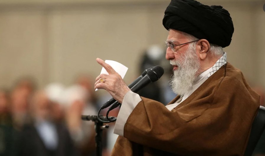 কোমায় ছিলেন খামেনি, তার সম্ভাব্য উত্তরসূরি কে?