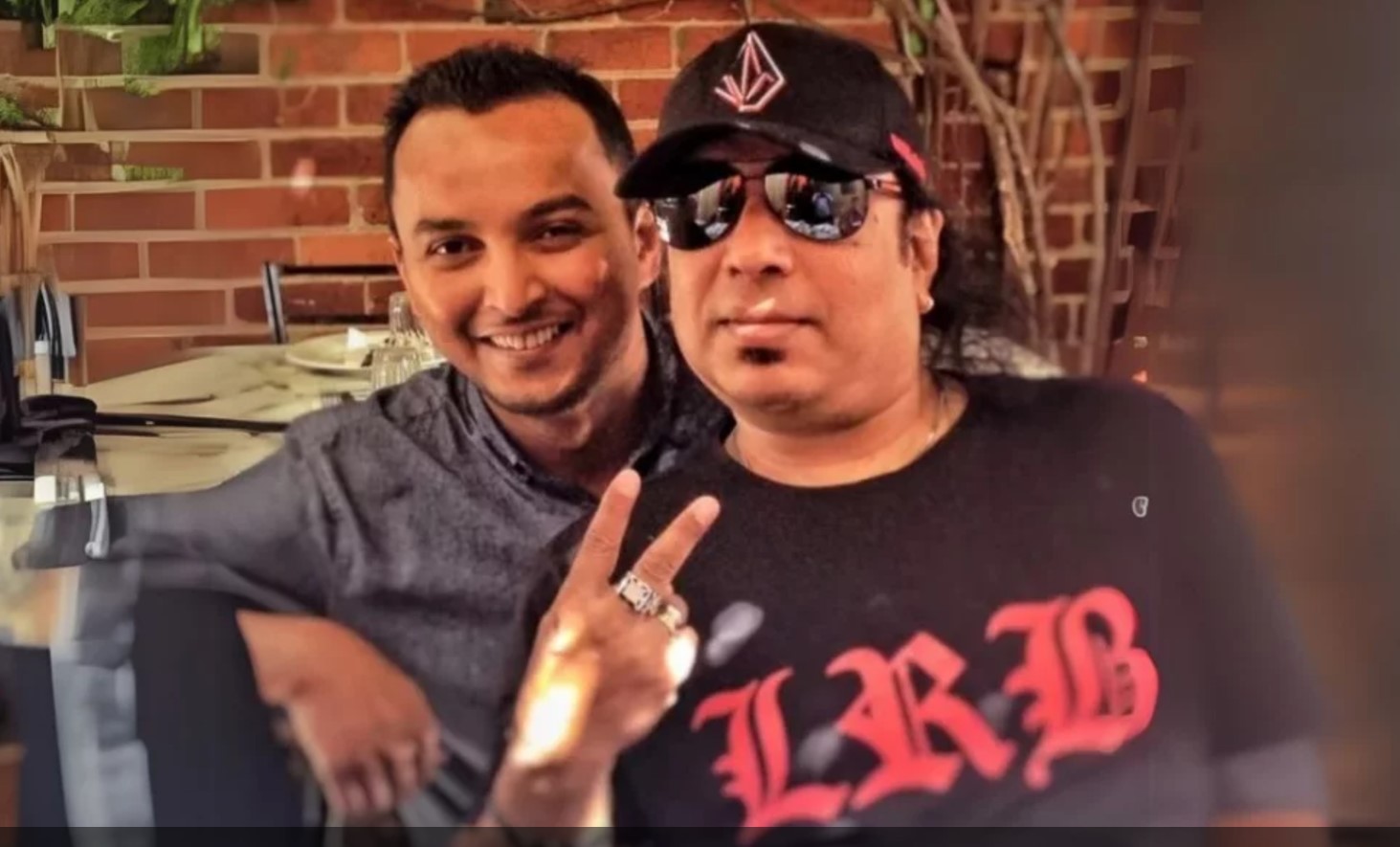 আইয়ুব বাচ্চুর অ প্র কা শি ত ‘ইনবক্স’ খুঁজে পাওয়ার গল্প জানালেন গীতিকার