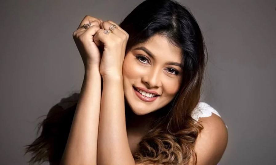 সং সা রে সু খী হওয়ার টিপস দিলেন টয়া