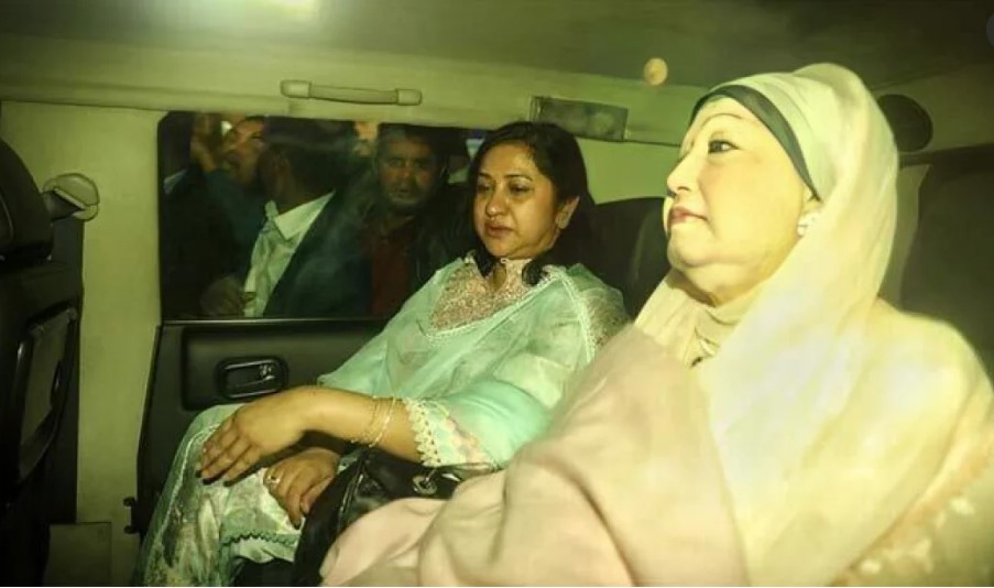 বি মা ন  ব ন্দ রে র  পথে খালেদা জি য়া