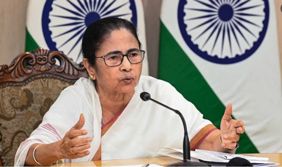 সী মা ন্ত র ক্ষী দিয়ে পশ্চিমবঙ্গকে অস্থি তিশীল করতে চাইছে কেন্দ্র সরকার: ম ম তা