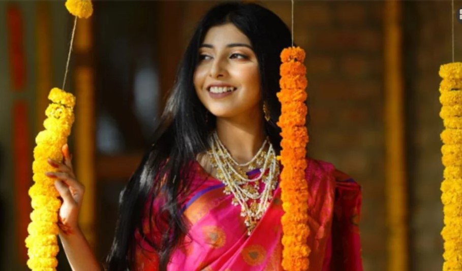 বিয়ের খবর ছড়িয়ে পড়ায় বিব্রত প ড় শী