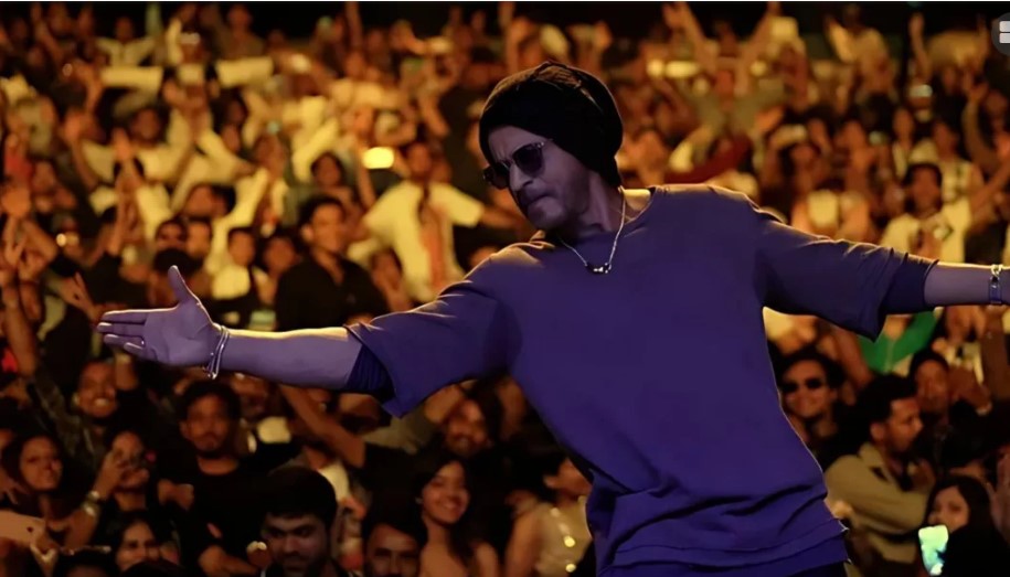 ৬ ০ বছ রেও দেখতে আমি ৩ ০:  শাহরু খ খান