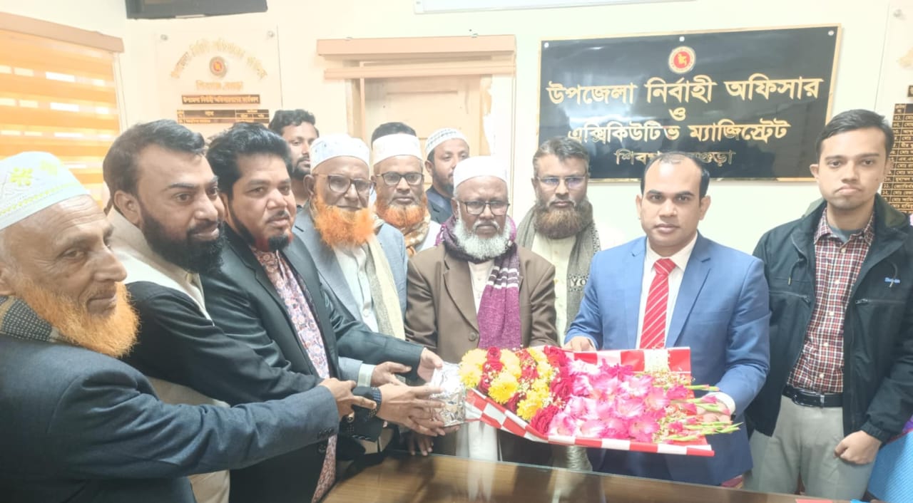 বগুড়ায় নতুন  ইউ এনও- এর সাথে জামায়াত নেতাদের সৌজন্য সা ক্ষাৎ 