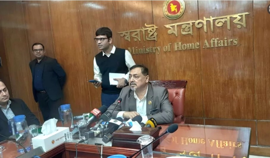 এয়ার টিকি টের দাম অ ন্যান্য দেশের সম পর্যায়ে আনার চেষ্টা হচ্ছে: স্বরা ষ্ট্র সচিব