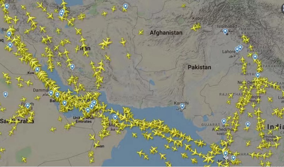 আকাশ বন্ধ করেছে পা কিস্তান, প্রতিদিন মি লিয়ন মিলিয়ন ডলার ক্ষতি হবে ভা রতের