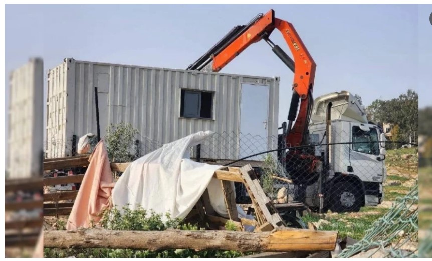 ফিলিস্তিনের গ্রামে ঘর বানাতে শুরু করেছে ইসরায়েলিরা!