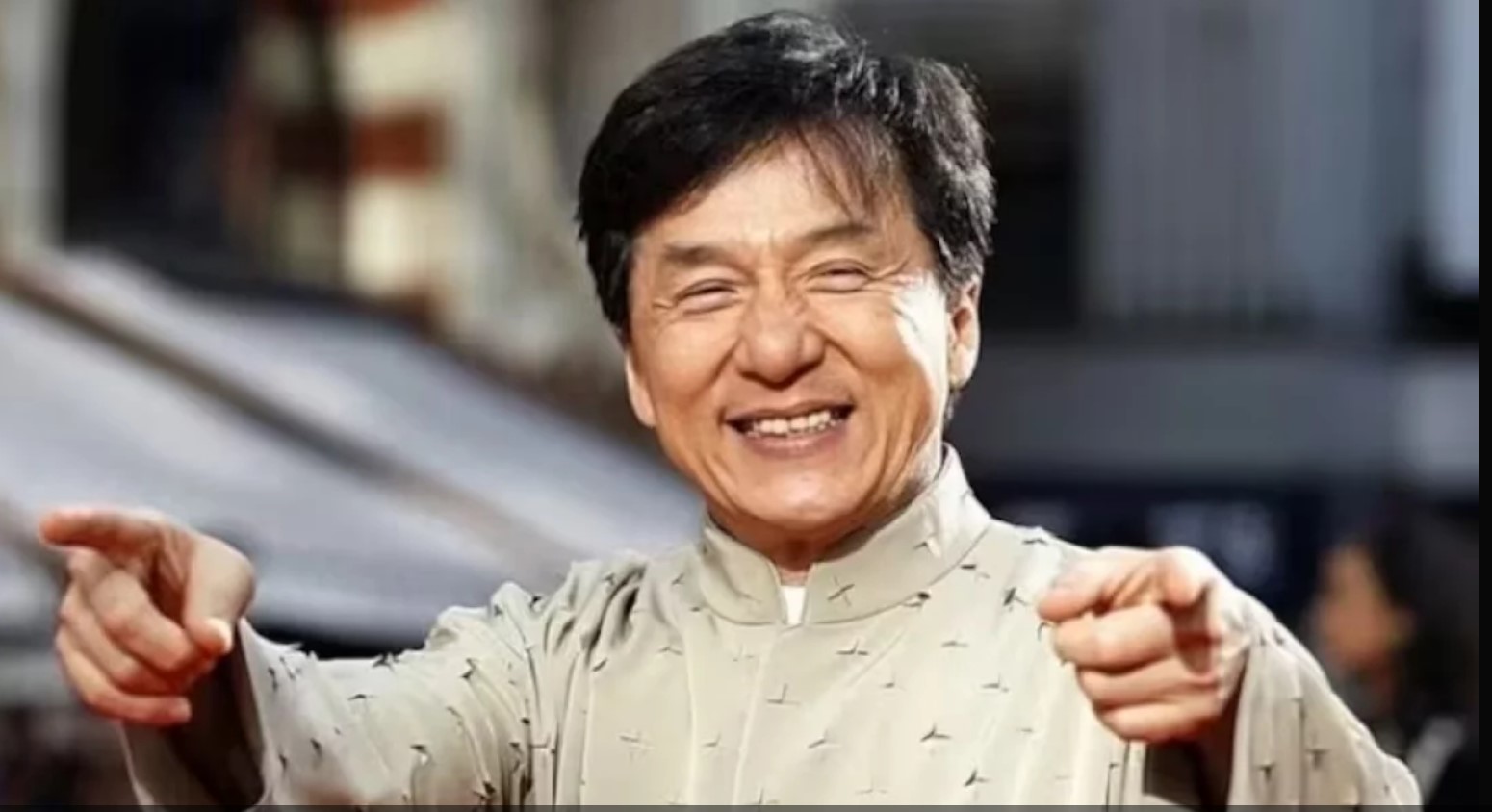 ৪ হাজার কোটির স ম্পত্তি দান করে দিয়েছেন জ্যাকি চ্যান, ছেলেকে দেননি কিছুই