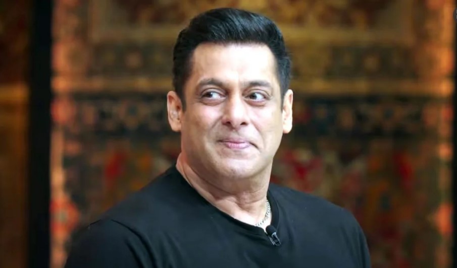 গোপনে বিক্রি করে দিলেন ফ্ল্যা ট, মুম্বাই ছাড় ছেন সা লমান খান!