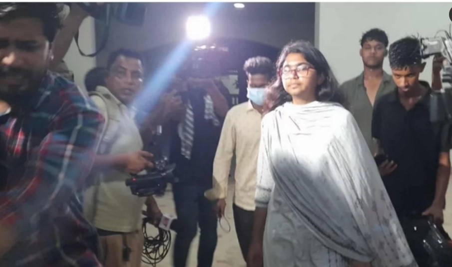 খুলনা পৌঁছেছে ন নাহিদ হাসনাতরা, সাড়ে ৯টায় সংবাদ স ম্মেলন