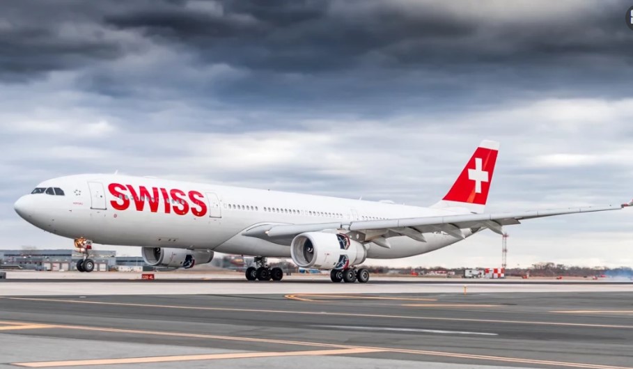 বিমানে ঘু মন্ত নাবালিকাকে ধ র্ষণ ভারতীয় ব্যবসায়ীর, ফেরত পাঠানো হ চ্ছে দেশে