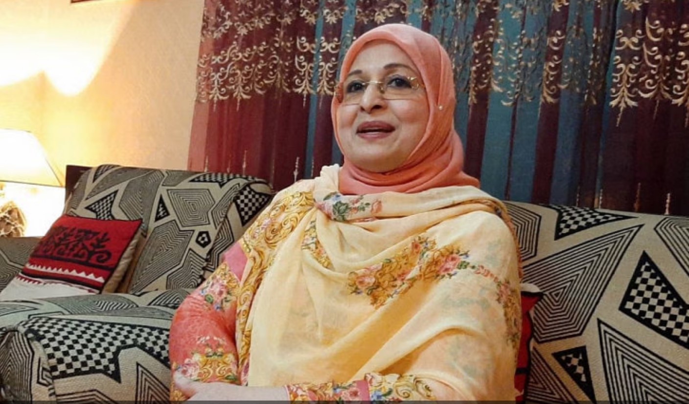 ৫ বছর পর দেশে ফিরলেন শাবানা