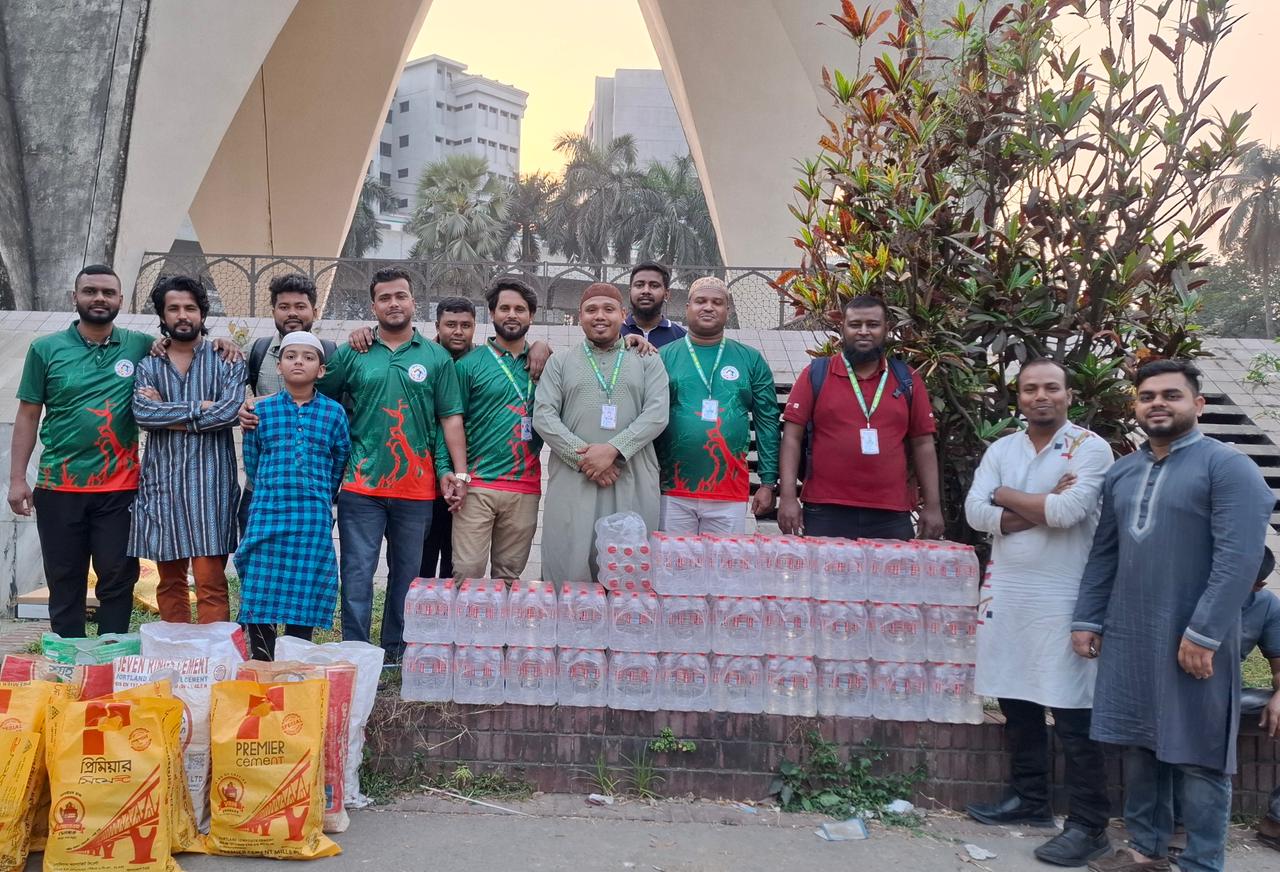 রমজানে ভাগাভাগি সুখ: পথশিশুদের পাশে ‘বন্ধুত্বের বাংলাদেশ’