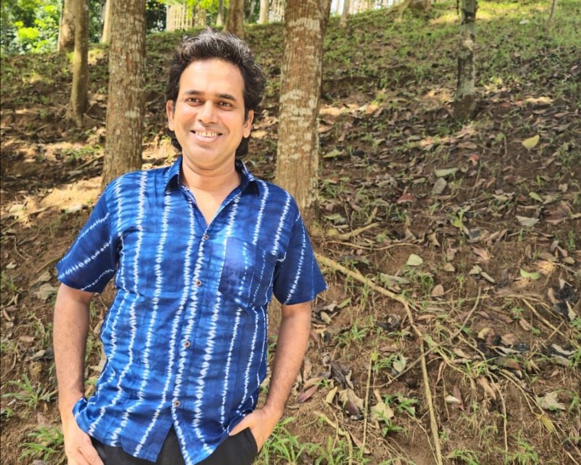 অনুরূপ আইচের ভালোবাসার কবিতা… প্রেমের সনদ