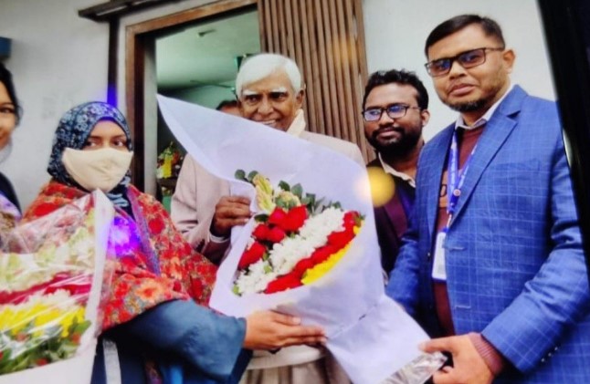 চুয়াডাঙ্গায় চিকিৎসক দম্পতিকে ঘিরে বিতর্ক