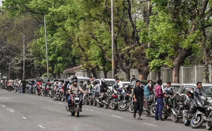 দ্য ইনডিপেনডেন্টের প্রতিবেদন বিশ্বে তেল-শূন্য প্রথম দেশ হওয়ার ঝুঁকিতে বাংলাদেশ