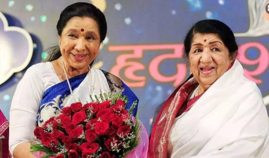 আশা ভোঁসলে ‘লতার ছোট বোন’ পরিচয় ছাপিয়ে হয়ে উঠেছিলেন সুরের রানী