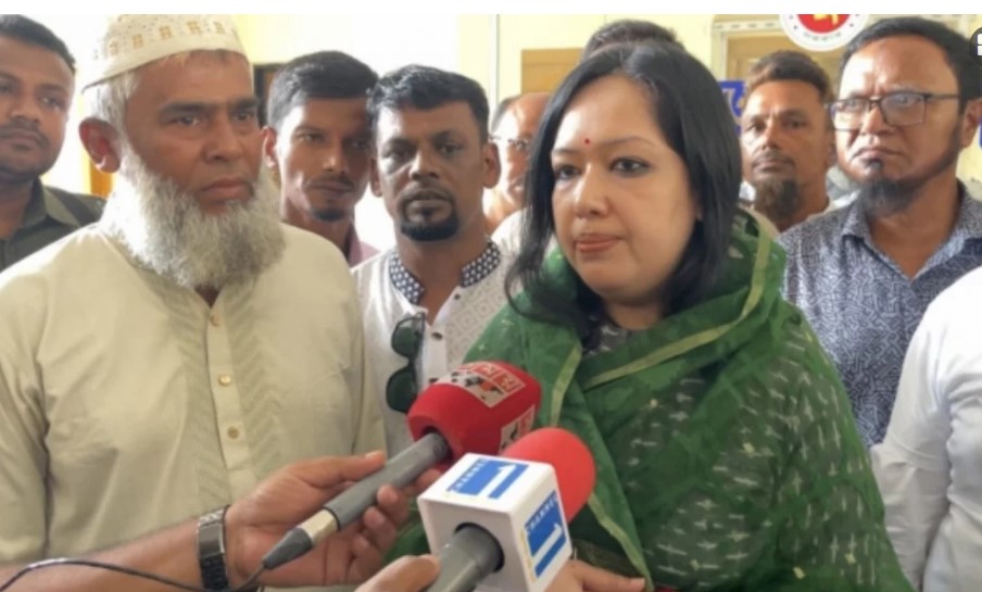 শেখ হাসিনার দেশে ফেরার ক্ষেত্রে কোনো আইনি বাধা নেই: রুমিন ফারহানা