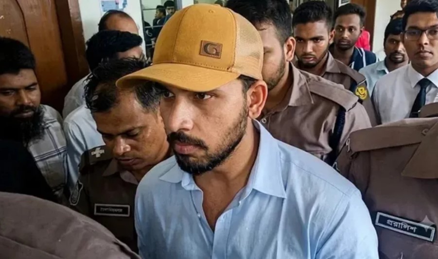 স্ত্রীকে আত্মহত্যায় প্ররোচনার মামলায় জামিন মেলেনি অভিনেতা জাহের আলভীর